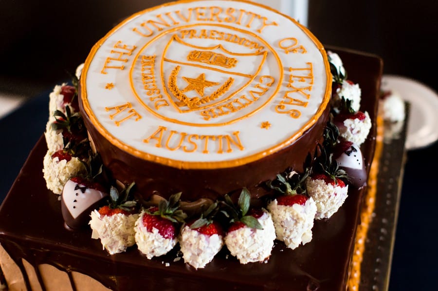 University of Texas wedding cake